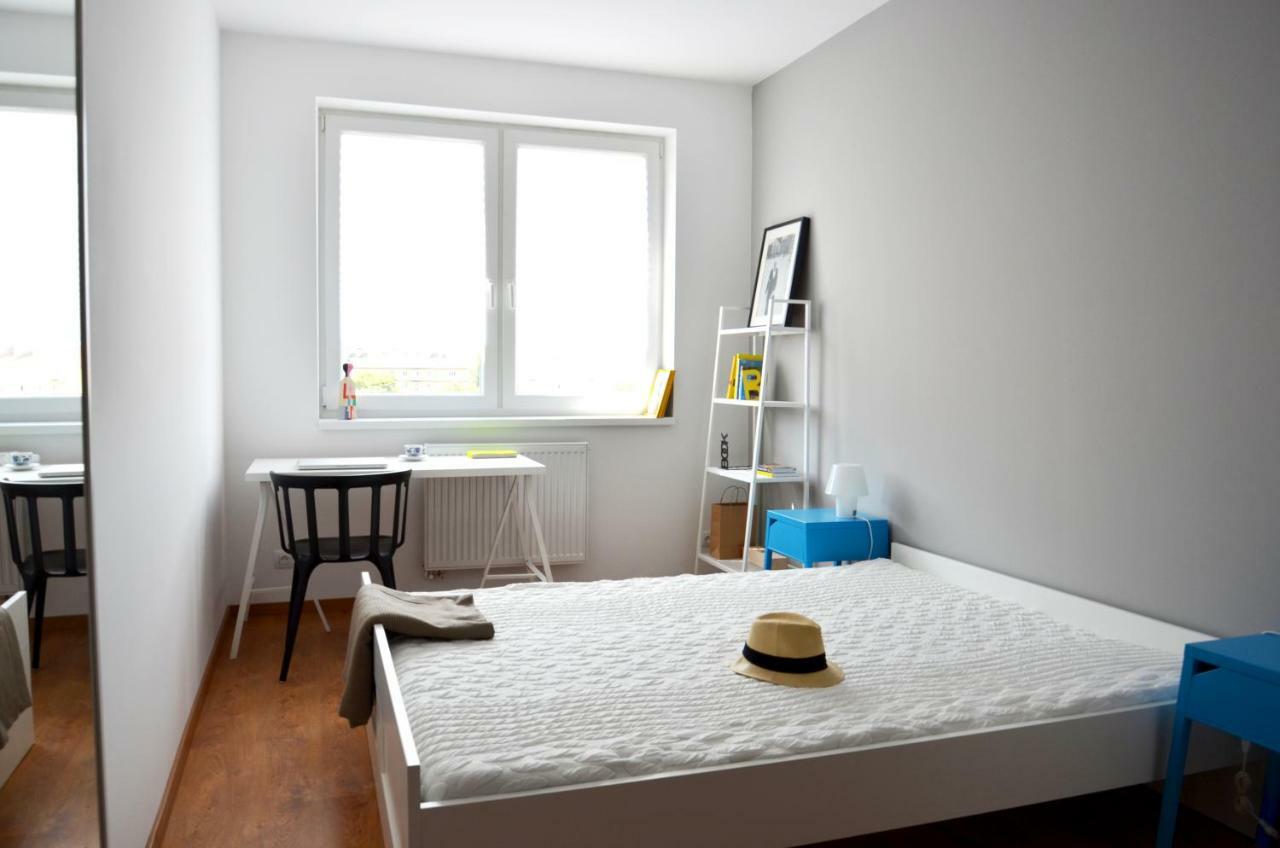 Brand New Apartment. Parking Spot Included! บราติสลาวา ภายนอก รูปภาพ